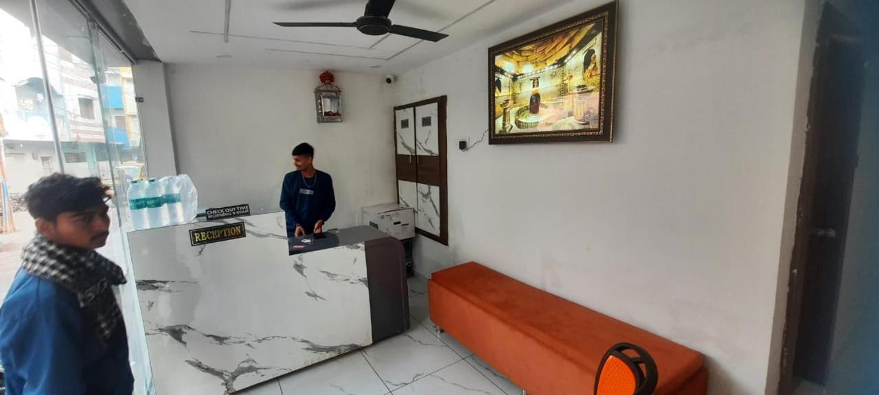 Hotel Shree Kedar Palace Удджайн Экстерьер фото