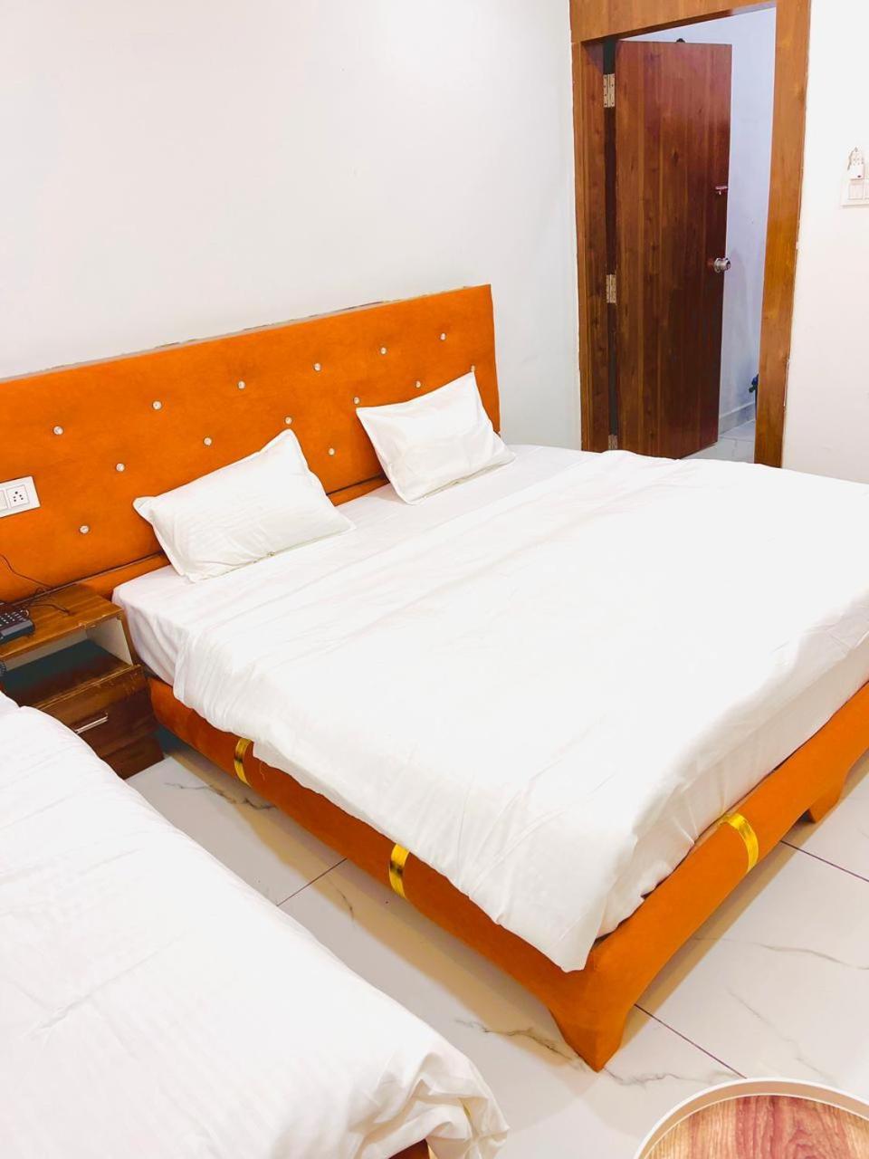 Hotel Shree Kedar Palace Удджайн Экстерьер фото